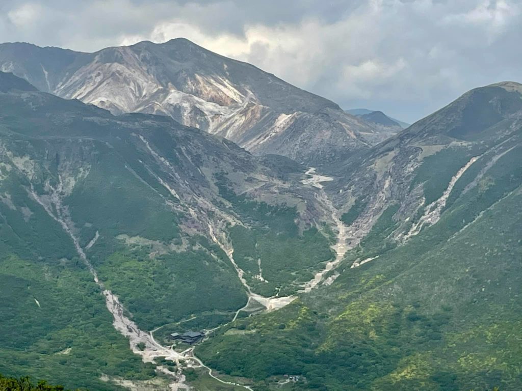 NHK総合「小さな旅　花の峰やさしく〜大分県 くじゅう連山〜」ドローン空撮