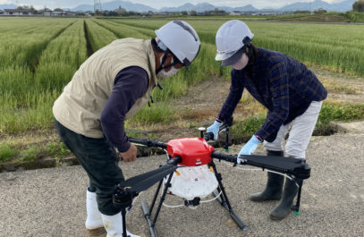 「農作物を安定してつくり続けていきたいから、ドローンを取り入れました」